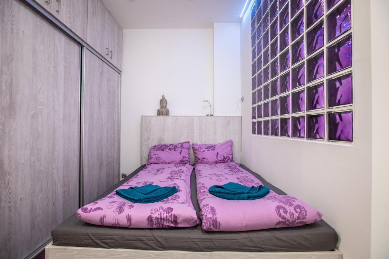 Centre Point Apartment Budapest Exteriör bild